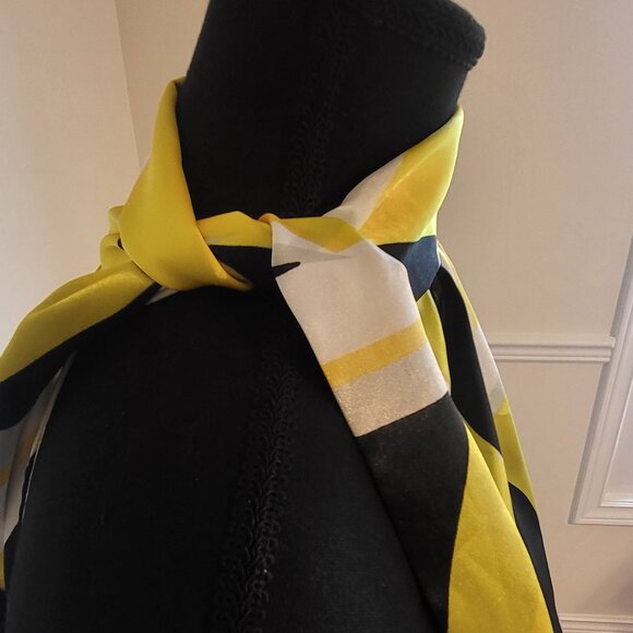 Urban Behavior Scarf Neck Blouse, Size M - Picture 6 of 7